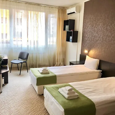 City Hotel